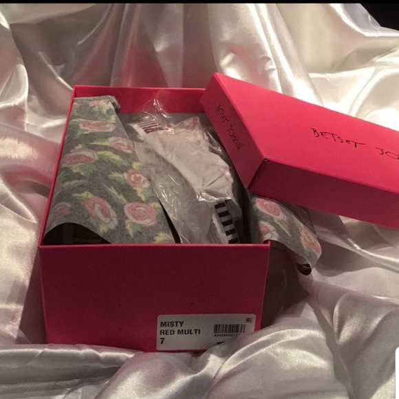 BETSEY JOHNSON WATERMELON 🍉 MISTY SLIDE SANDALS N - Picture 3 of 3